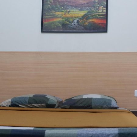 Hotel Taman Indah Madiun Eksteriør bilde