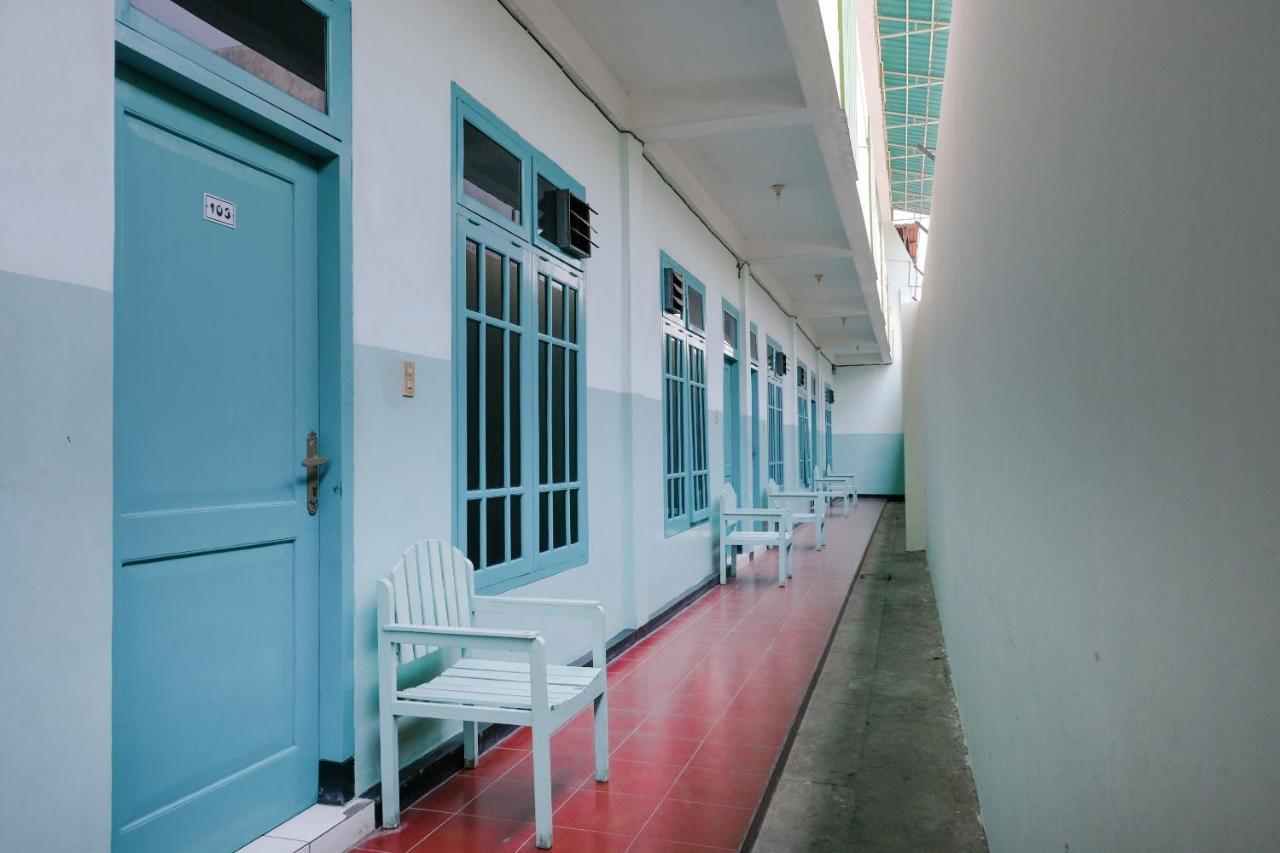 Hotel Taman Indah Madiun Eksteriør bilde