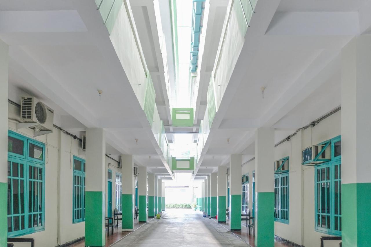 Hotel Taman Indah Madiun Eksteriør bilde
