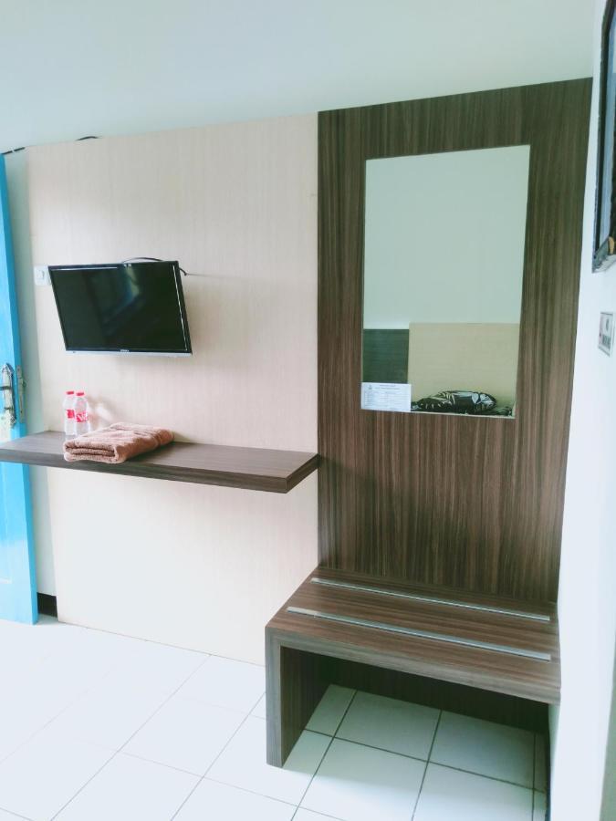 Hotel Taman Indah Madiun Eksteriør bilde