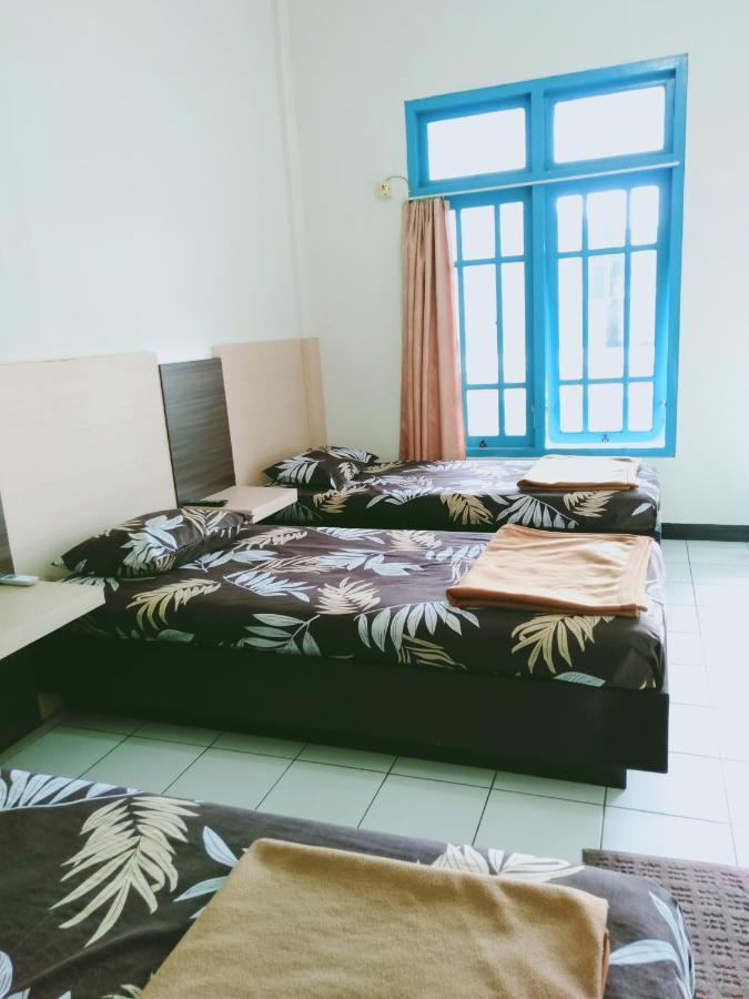 Hotel Taman Indah Madiun Eksteriør bilde