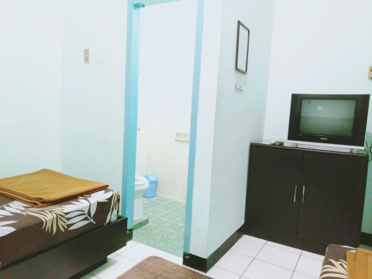 Hotel Taman Indah Madiun Eksteriør bilde