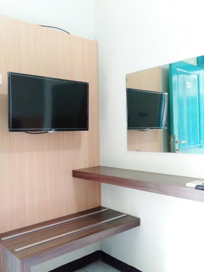 Hotel Taman Indah Madiun Eksteriør bilde