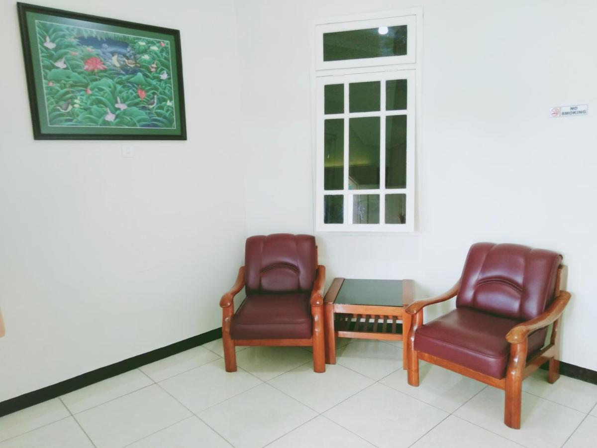 Hotel Taman Indah Madiun Eksteriør bilde