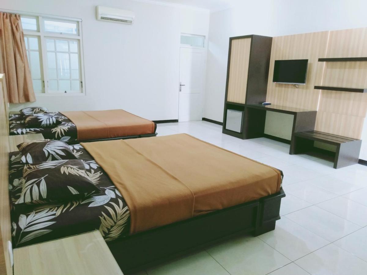 Hotel Taman Indah Madiun Eksteriør bilde