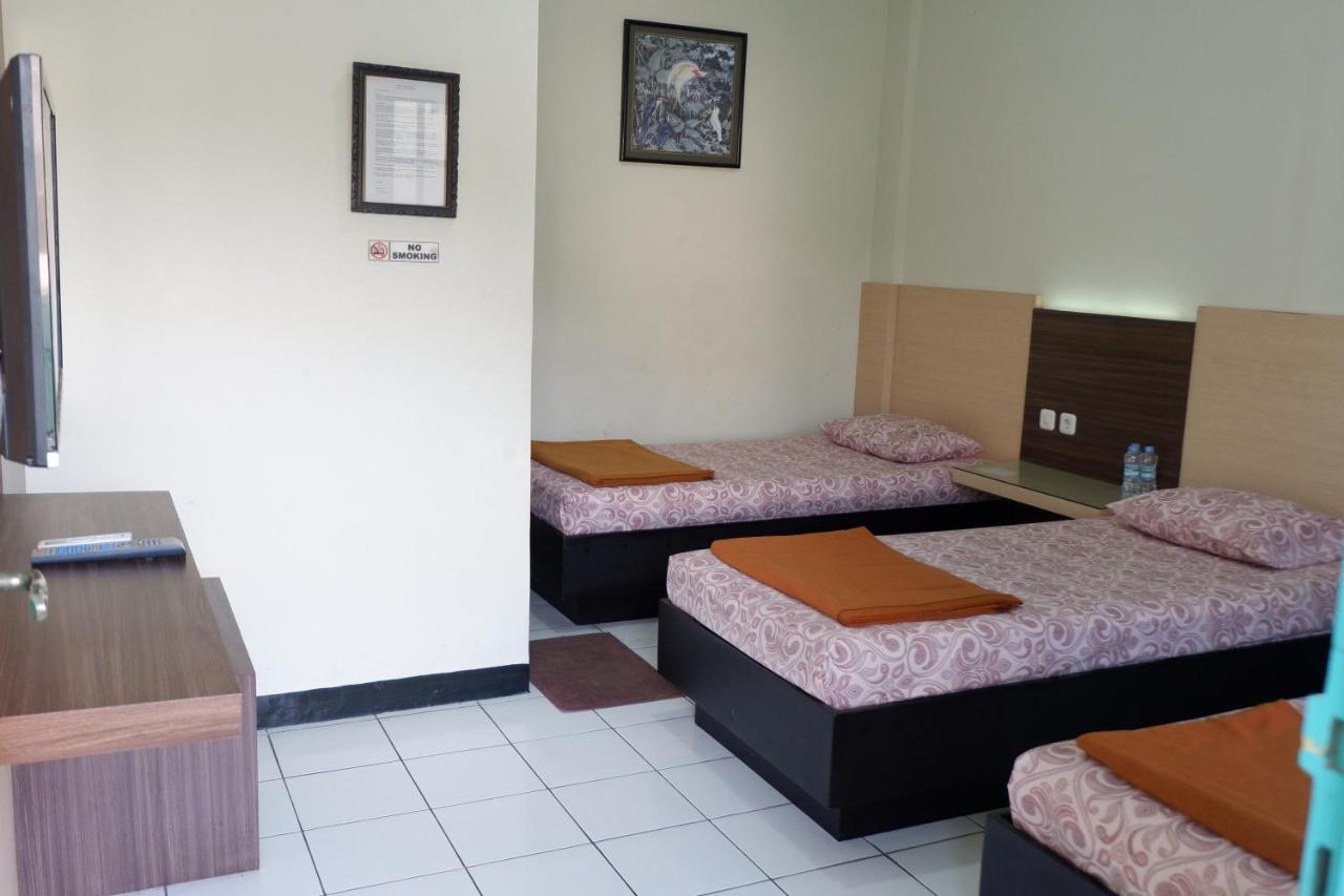 Hotel Taman Indah Madiun Eksteriør bilde