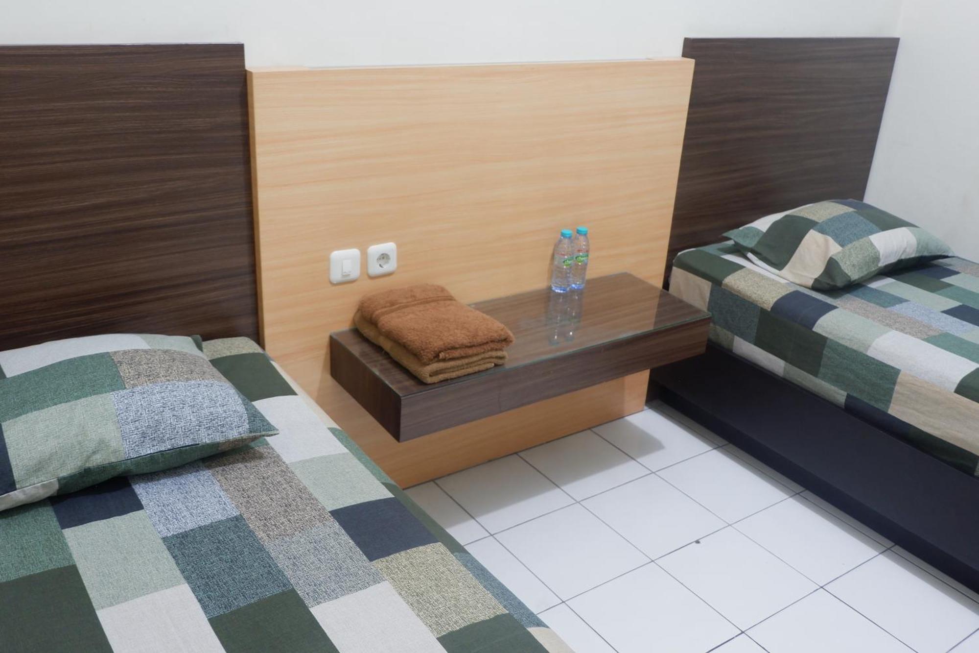 Hotel Taman Indah Madiun Eksteriør bilde
